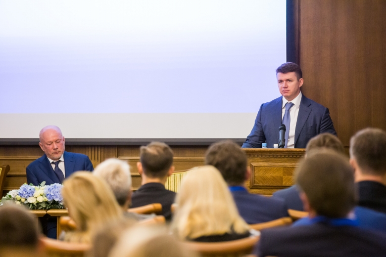 Александр Тихонов — заместитель генерального директора по управлению персоналом ООО «Газпром переработка»