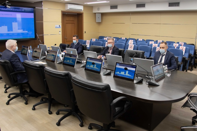 Совещание проходило с соблюдением антитикоронавирусных ограничений
