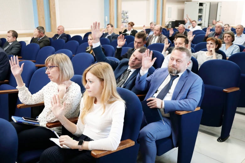 Голосование делегатов на отчетно-выборной конференции администрации ОППО «Газпром трансгаз Волгоград профсоюз»