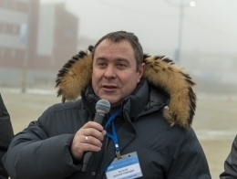 Валерий Погосов приветствует участников конкурса